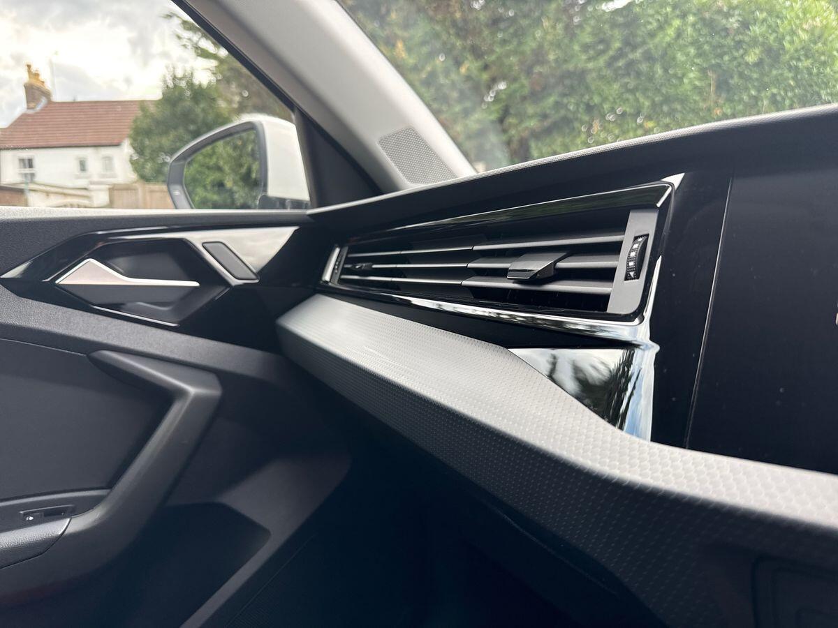 Used Audi A1 for sale - 77456547: Photo 40