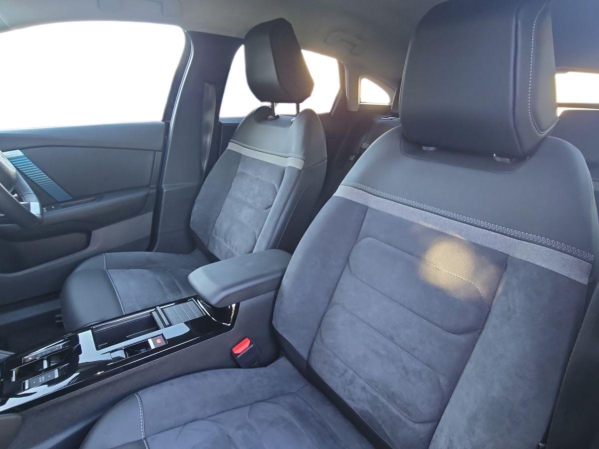 Used Citroen e-C4 2024 for sale - 77468924: Photo 17