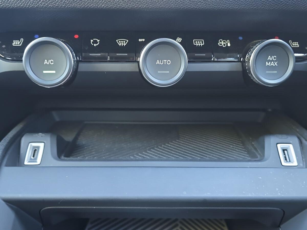 Used Citroen e-C4 2024 for sale - 77468924: Photo 28