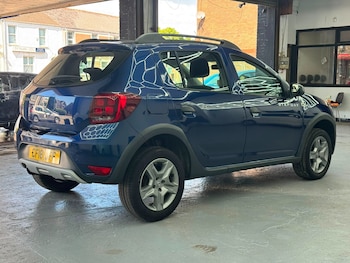 Used Dacia Sandero Stepway 2018 for sale - 79539700: Photo