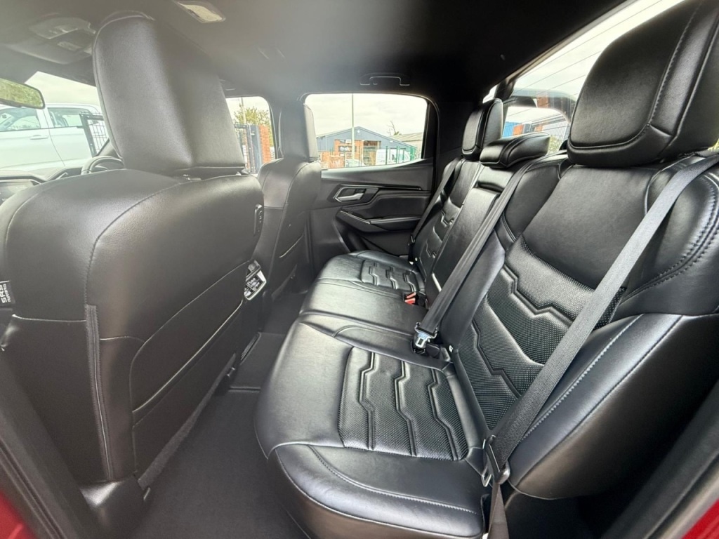 Used Isuzu D-Max 2023 for sale - 76147239: Photo 14