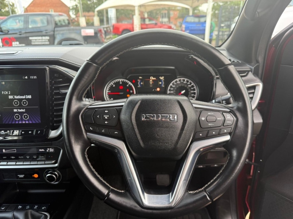 Used Isuzu D-Max 2023 for sale - 76147239: Photo 17