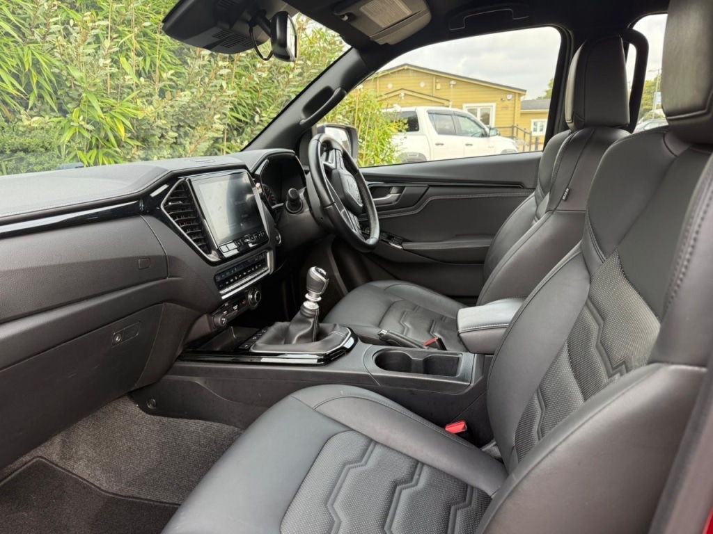 Used Isuzu D-Max 2023 for sale - 76147239: Photo 8