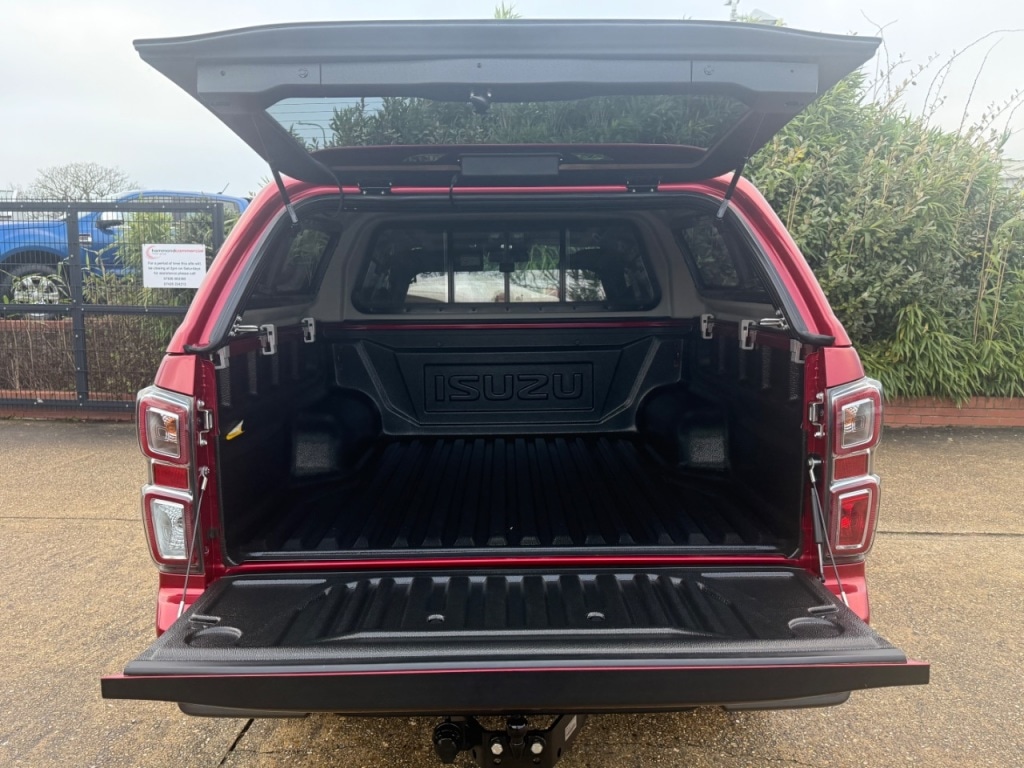 Used Isuzu D-Max 2023 for sale - 77262476: Photo 8