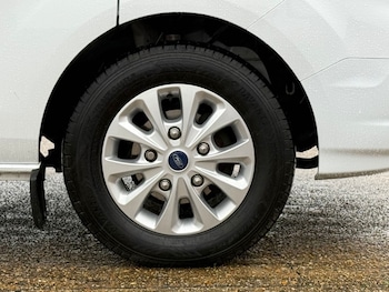 Used Ford Transit Custom 2023 for sale - 77301543: Photo