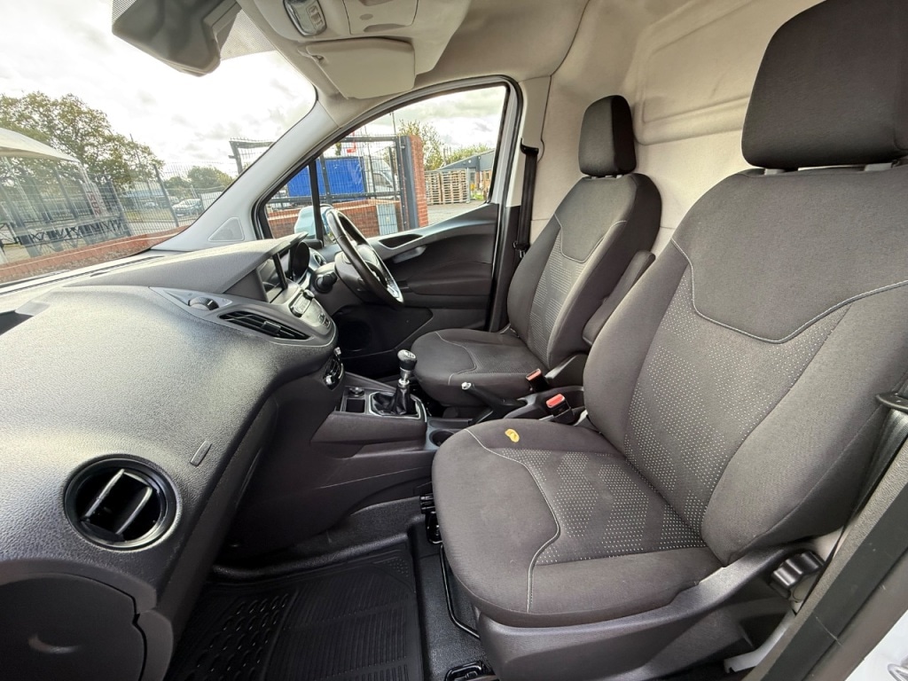 Used Ford Transit Courier 2020 for sale - 76385583: Photo 4
