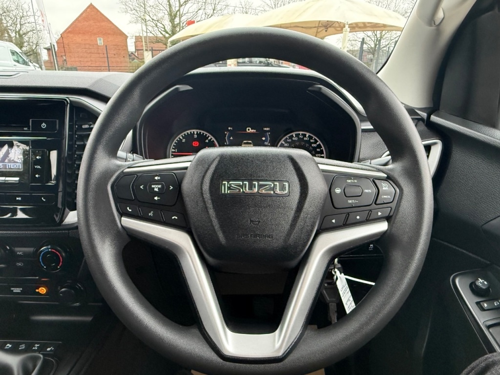 Used Isuzu D-Max 2023 for sale - 77368153: Photo 6