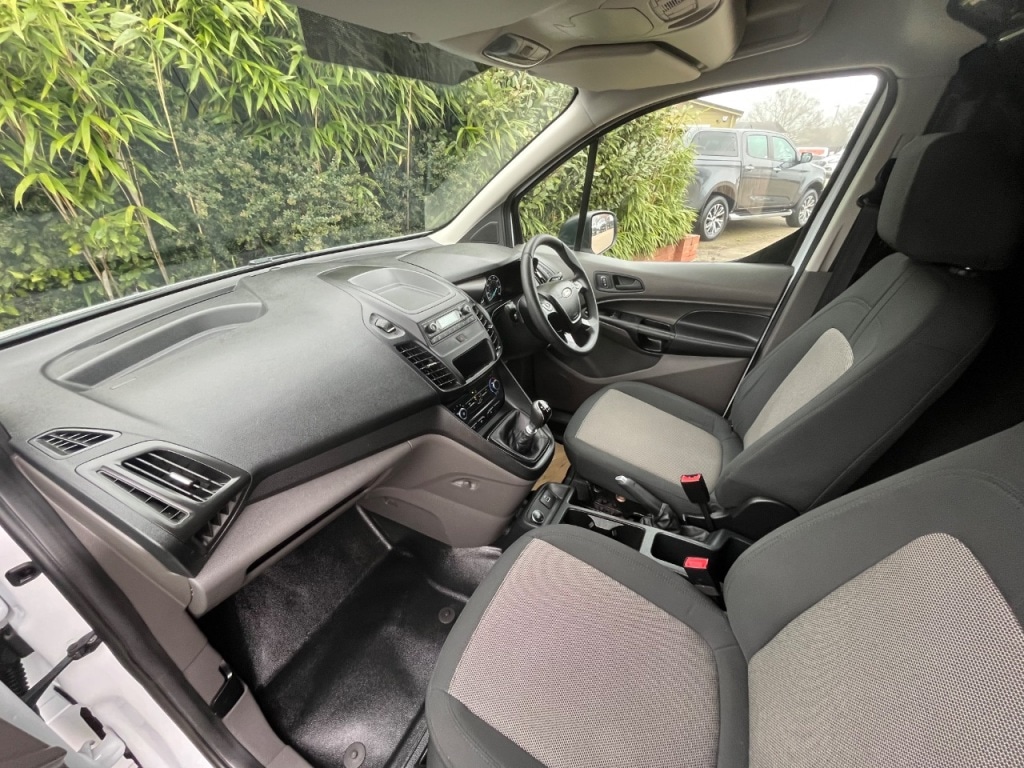 Used Ford Transit Connect 2018 for sale - 77666096: Photo 2