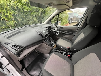 Used Ford Transit Connect 2018 for sale - 77666096: Photo