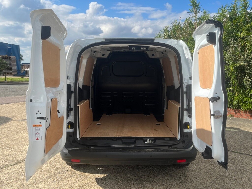 Used Ford Transit Courier 2024 for sale - 76092359: Photo 5