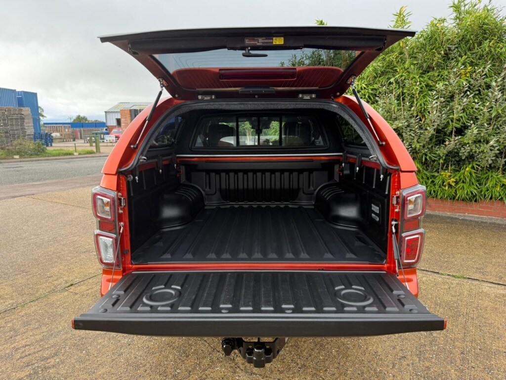 Used Isuzu D-Max 2024 for sale - 76266370: Photo 5