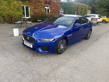 Used Jaguar XE 2019 for sale - 79662924: Photo