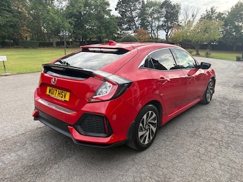 Used Honda Civic 2017 for sale - 76724080: Photo