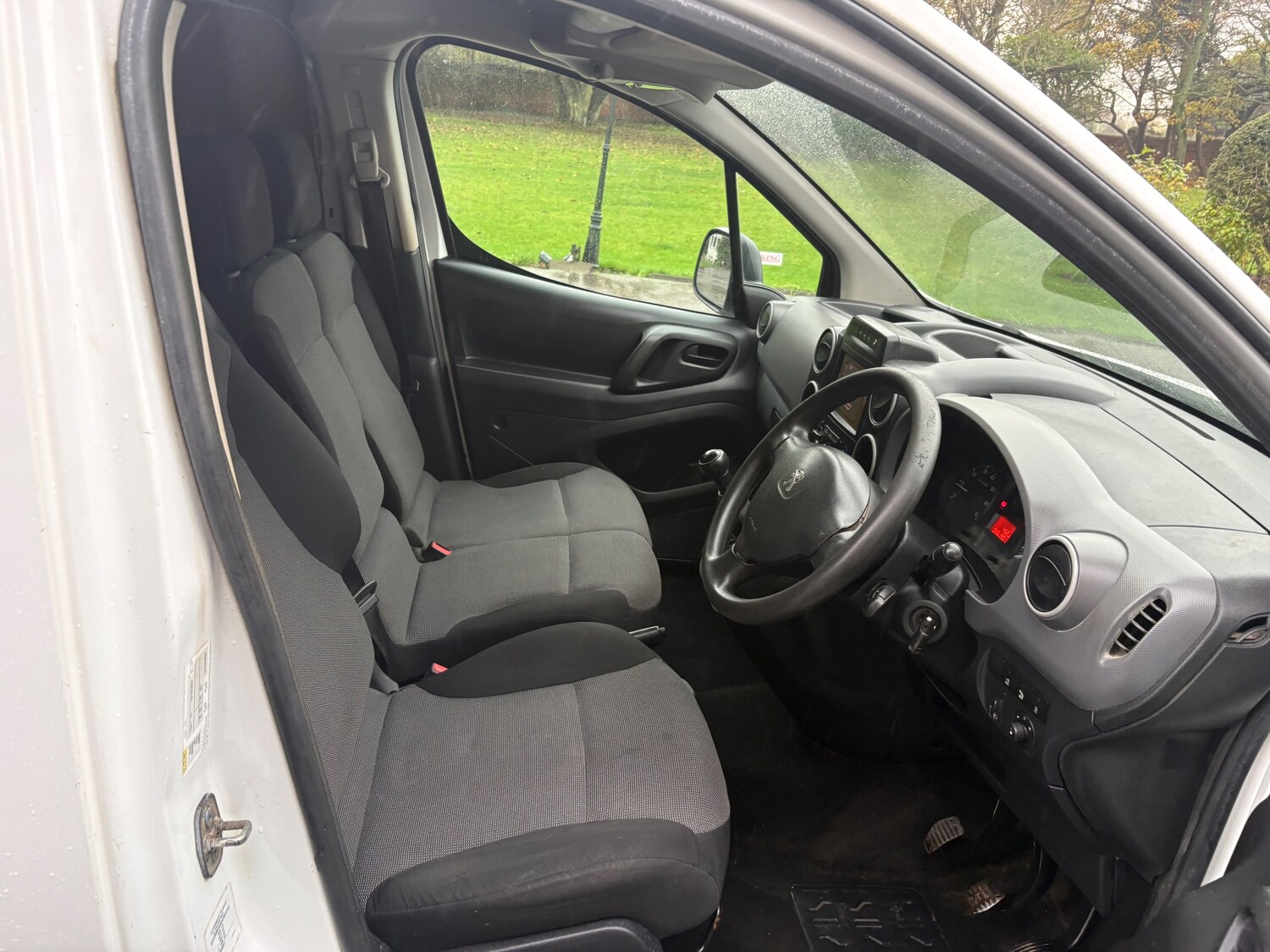 Used Peugeot Partner 2018 for sale - 76565587: Photo 8