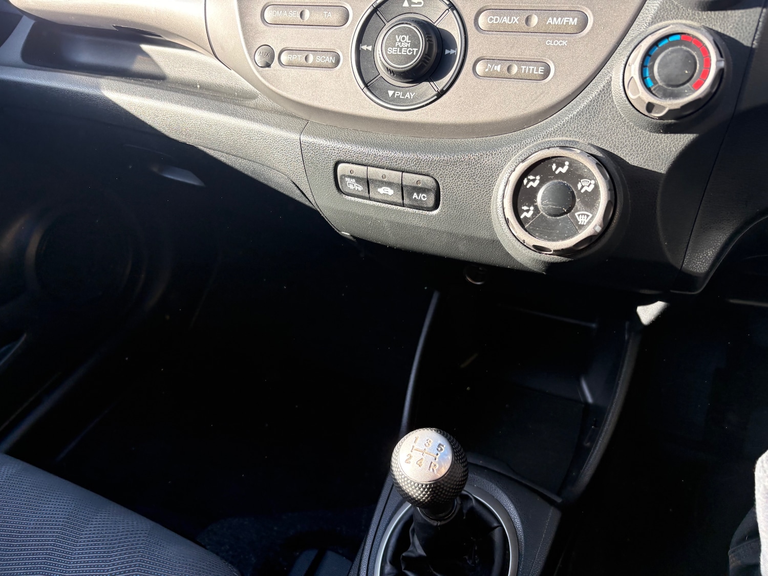 Used Honda Jazz 2009 for sale - 76391932: Photo 12