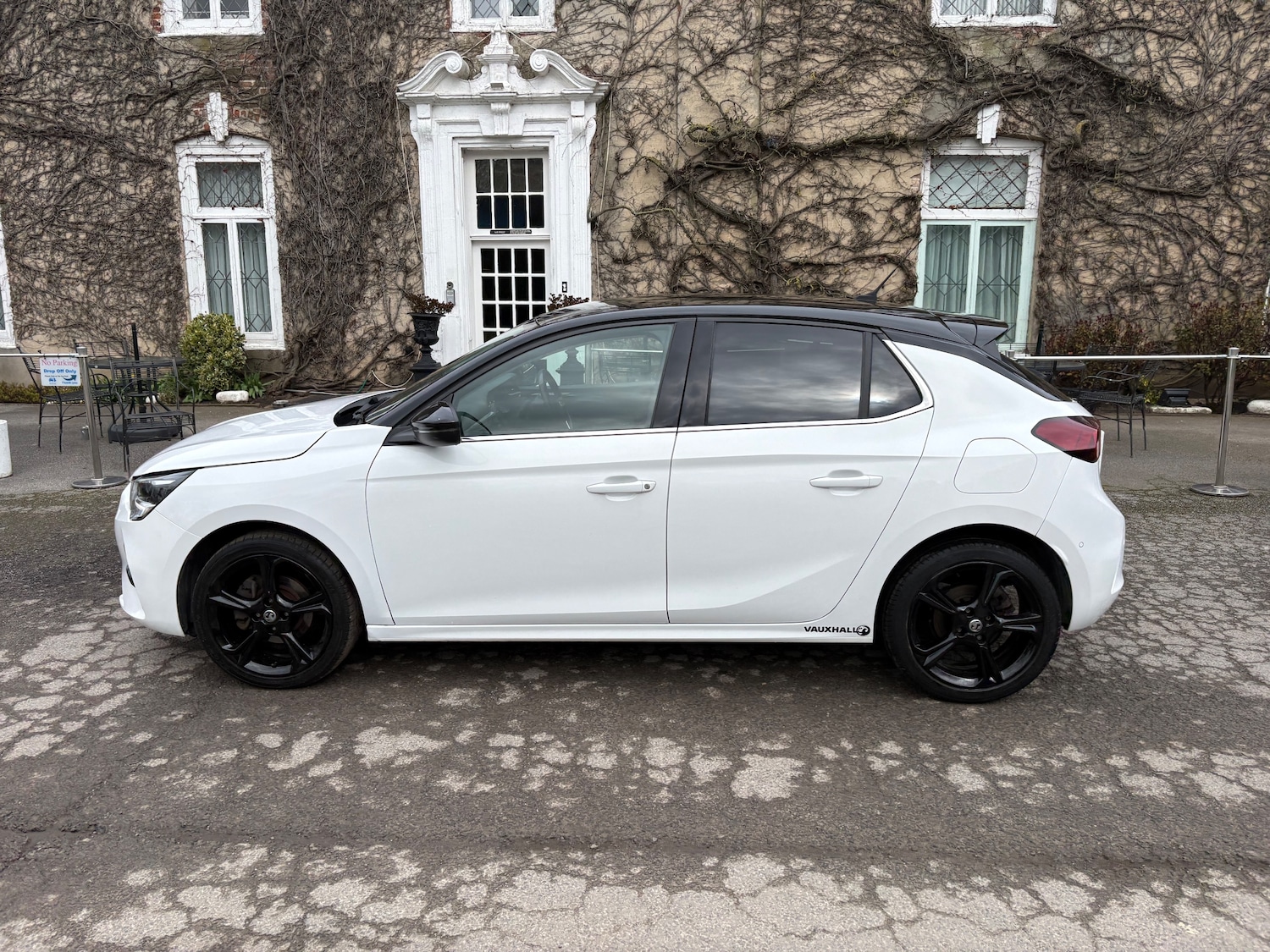 Used Vauxhall Corsa for sale - 77901831: Photo 2