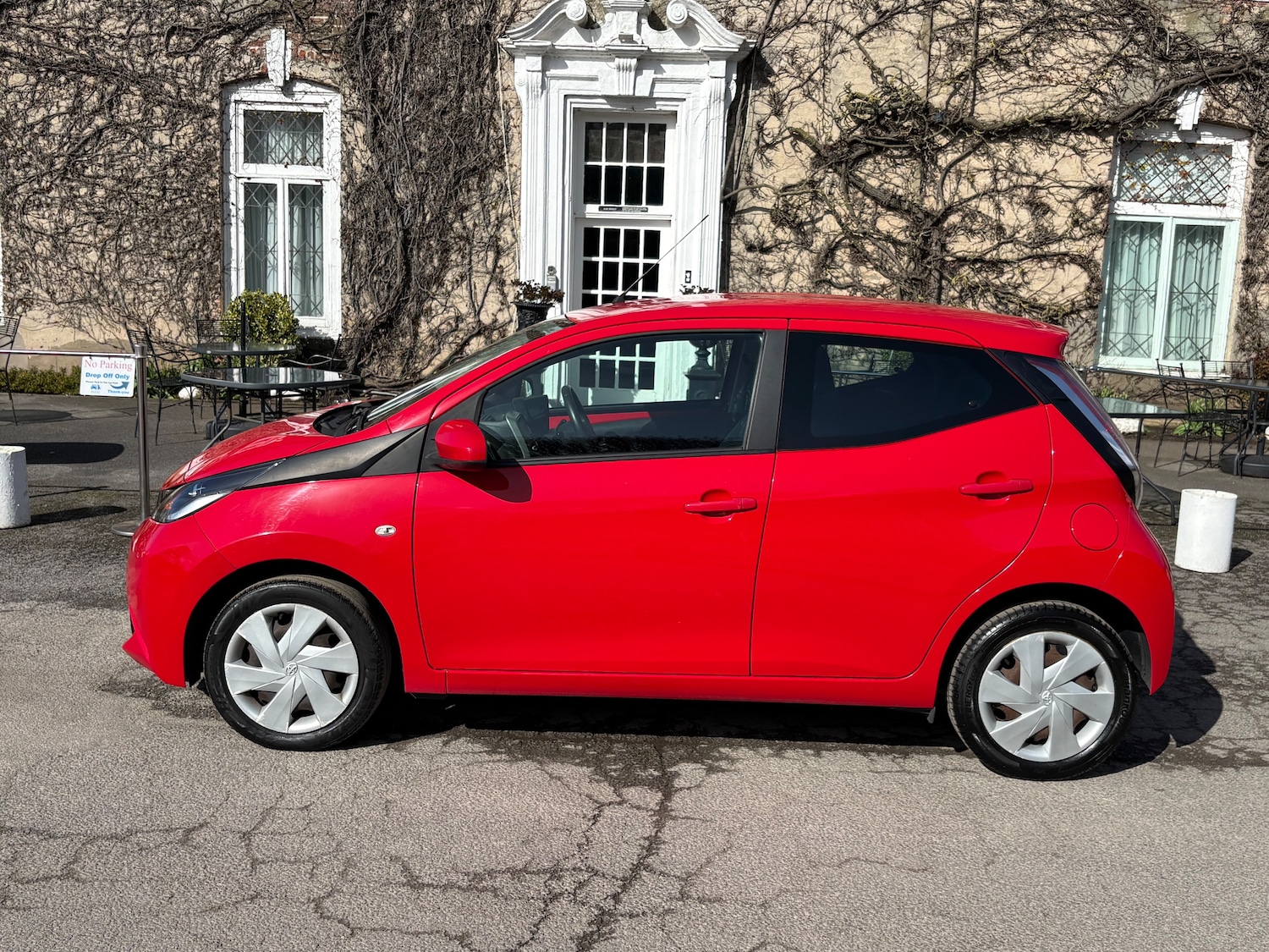 Used Toyota AYGO 2014 for sale - 78043252: Photo 2