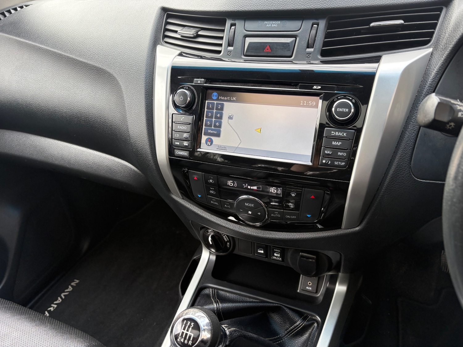 Used Nissan Navara 2016 for sale - 77106801: Photo 10