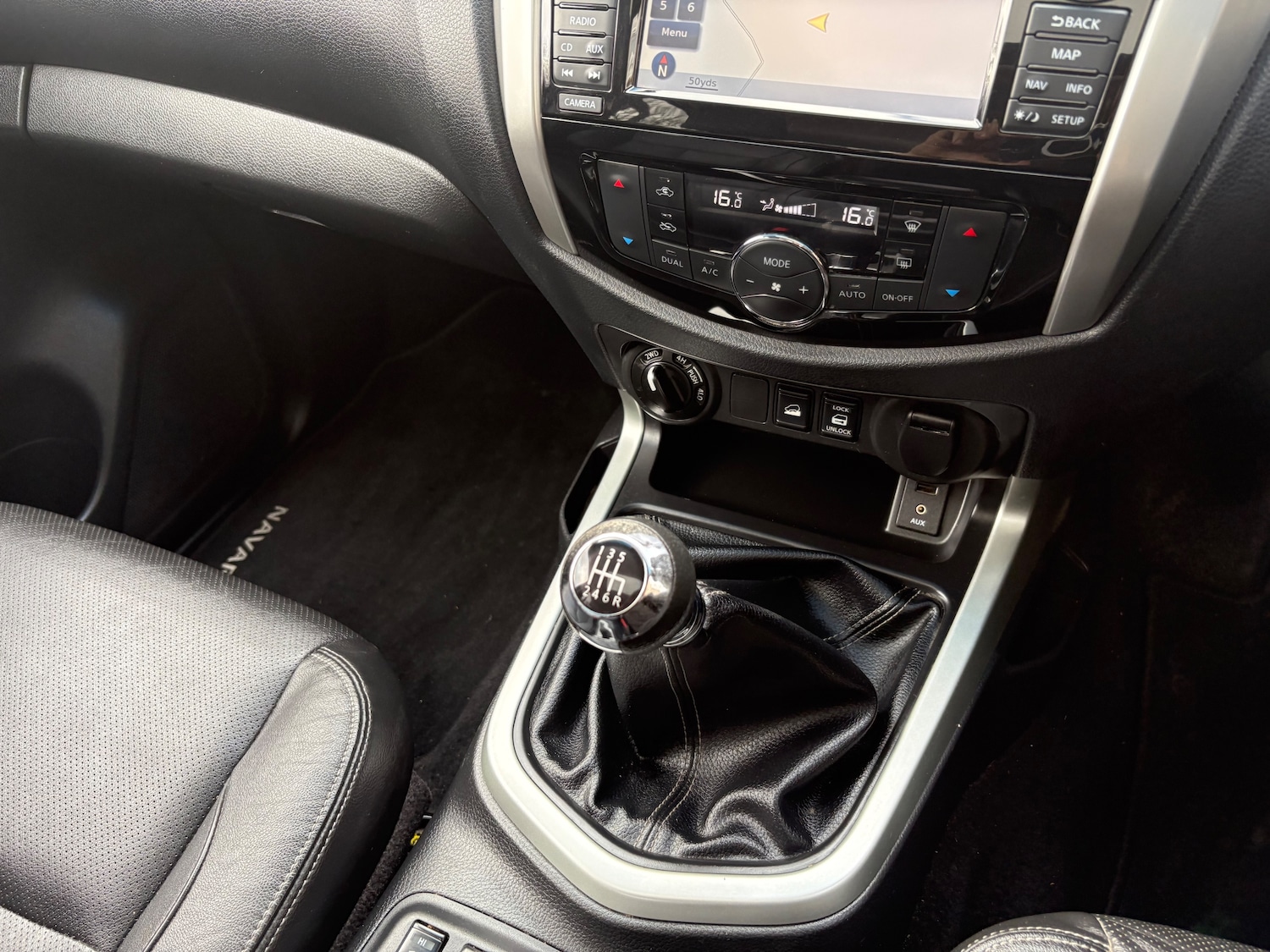 Used Nissan Navara 2016 for sale - 77106801: Photo 11