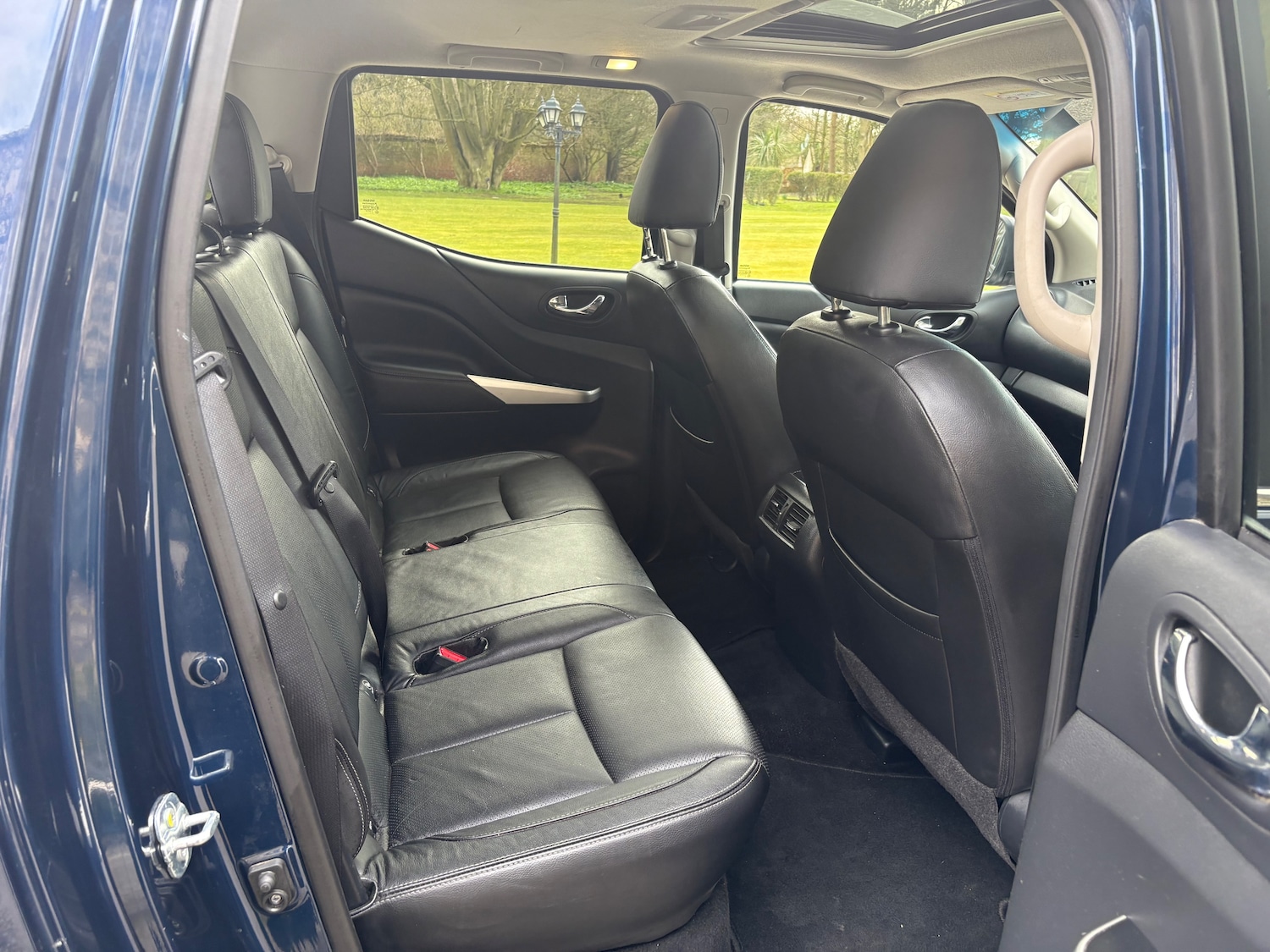 Used Nissan Navara 2016 for sale - 77106801: Photo 7