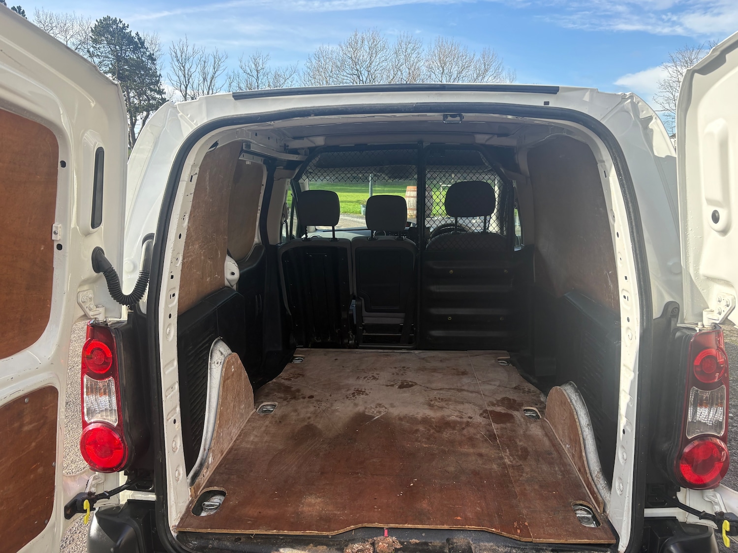 Used Peugeot Partner 2014 for sale - 77570946: Photo 10