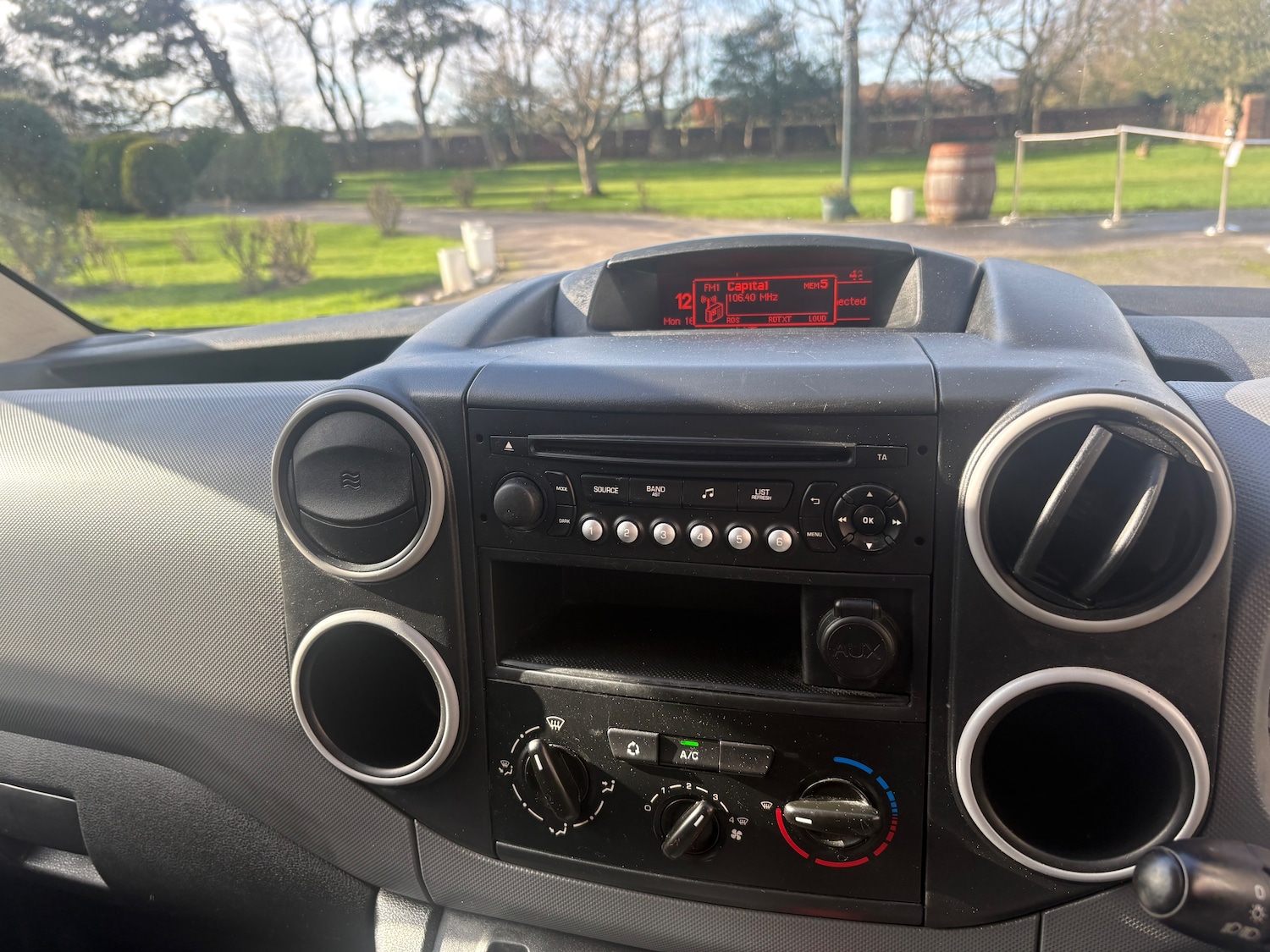 Used Peugeot Partner 2014 for sale - 77570946: Photo 14