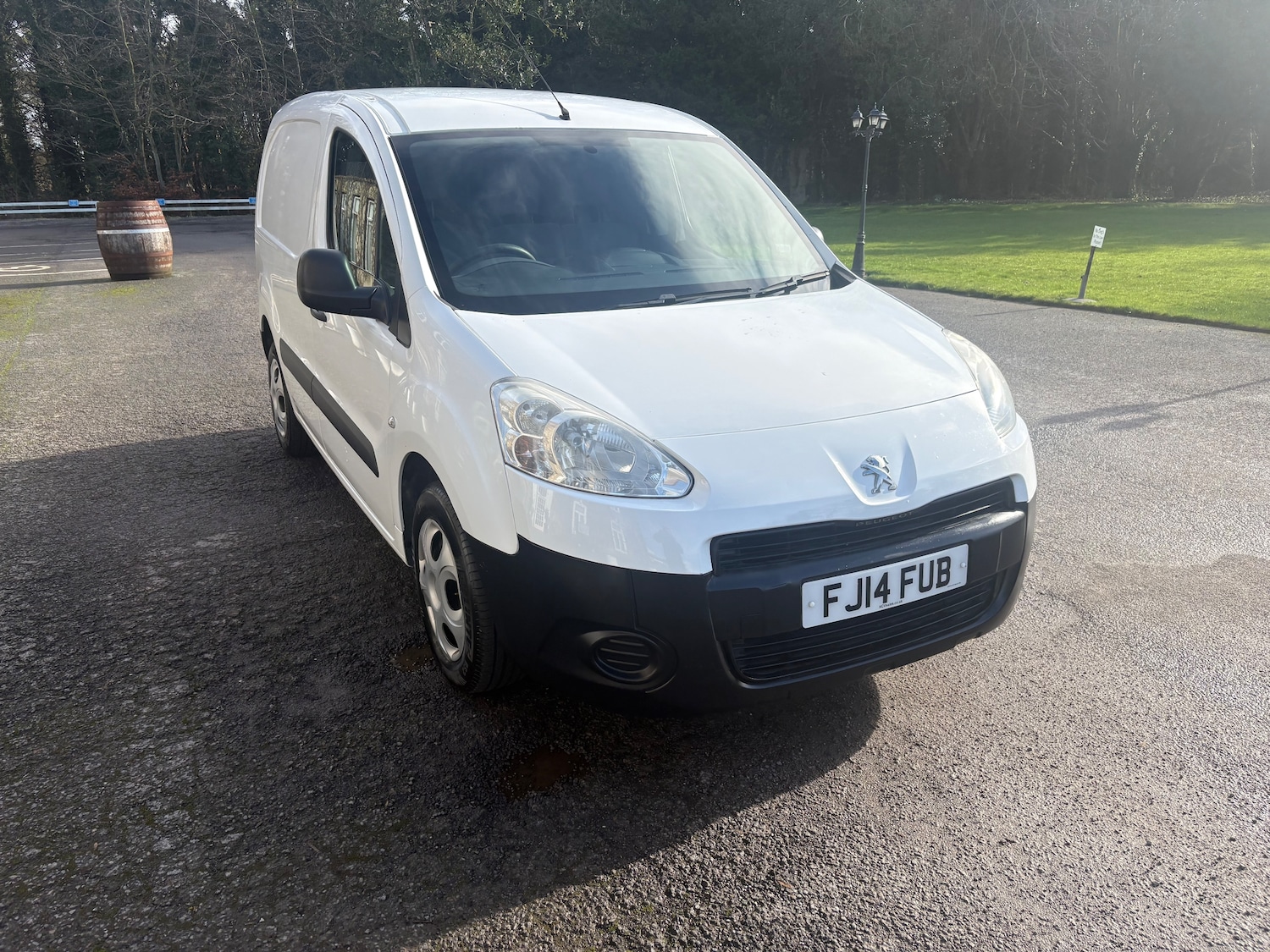 Used Peugeot Partner 2014 for sale - 77570946: Photo 5