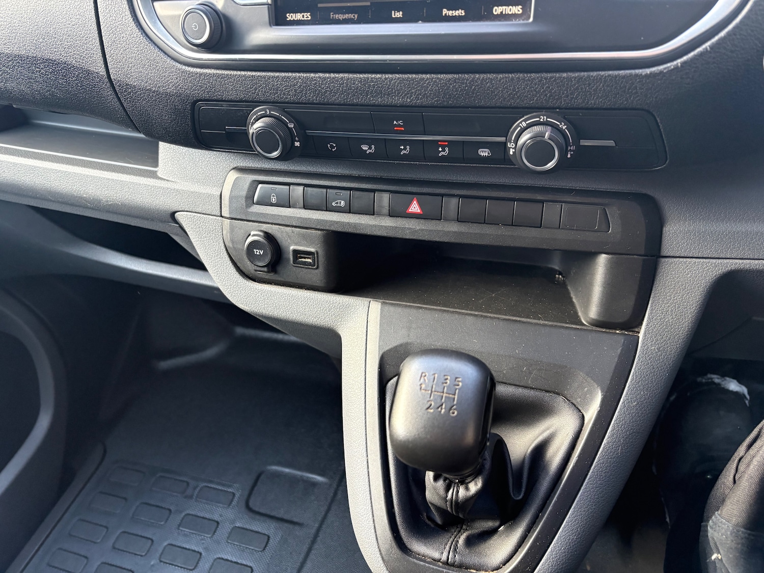 Used Vauxhall Vivaro 2022 for sale - 77106802: Photo 13