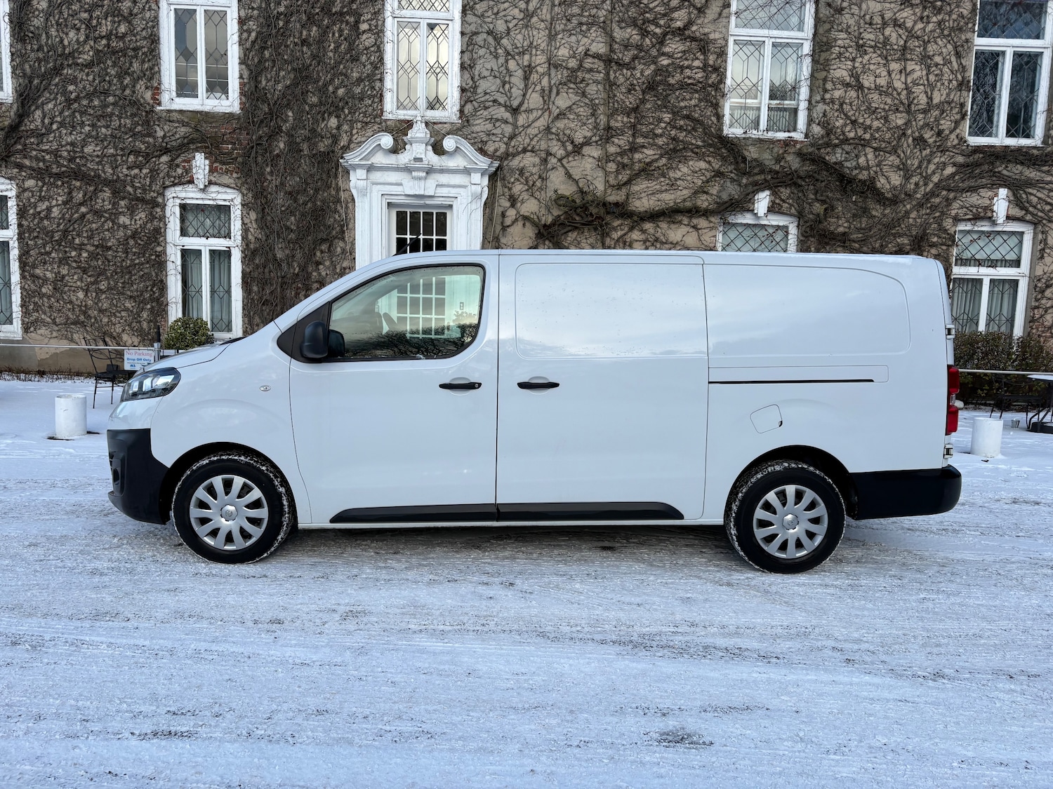 Used Vauxhall Vivaro 2022 for sale - 77106802: Photo 2