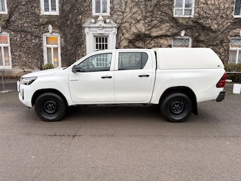 Used Toyota Hilux 2021 for sale - 77037515: Photo