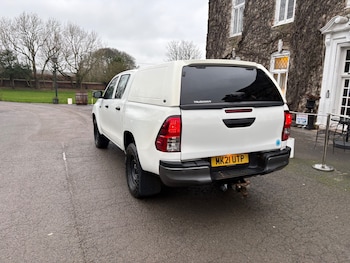 Used Toyota Hilux 2021 for sale - 77037515: Photo
