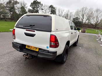 Used Toyota Hilux 2021 for sale - 77037515: Photo