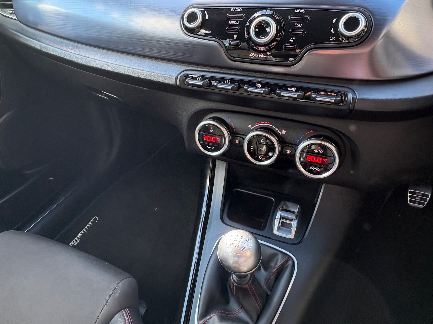 Used Alfa Romeo Giulietta 2012 for sale - 78015954: Photo 12