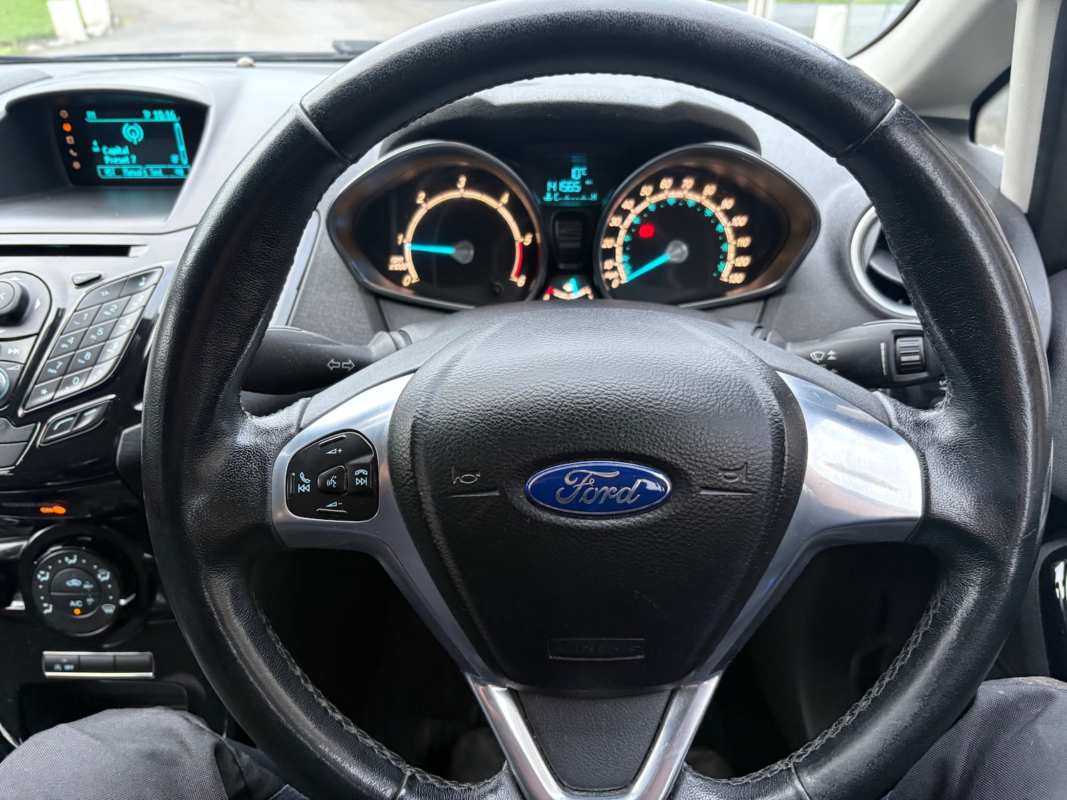 Used Ford Fiesta 2014 for sale - 76807772: Photo 10