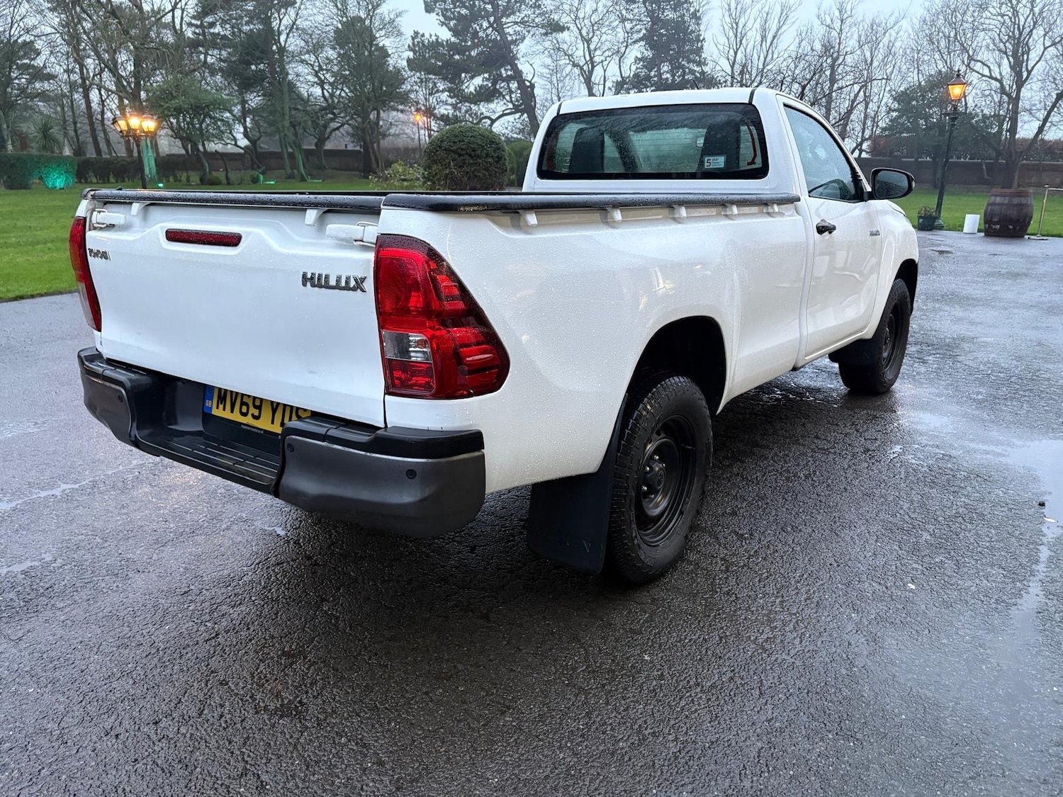 Used Toyota Hilux 2019 for sale - 76954545: Photo 3