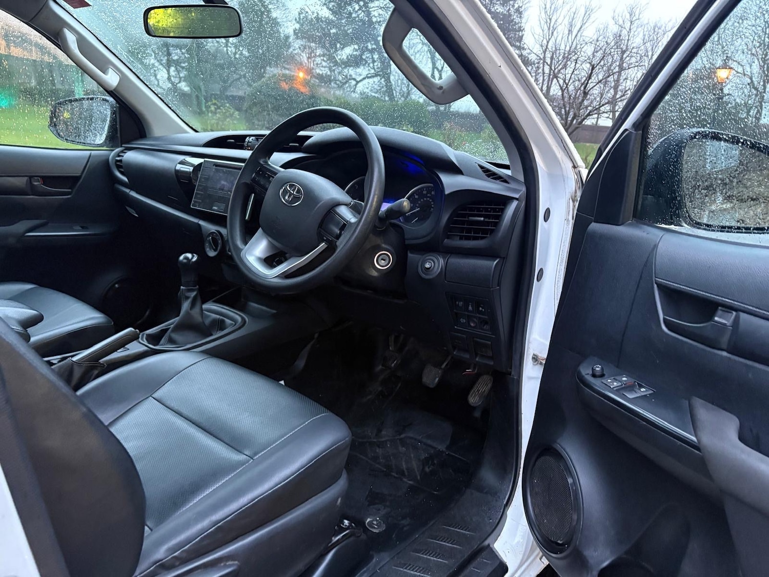 Used Toyota Hilux 2019 for sale - 76954545: Photo 6