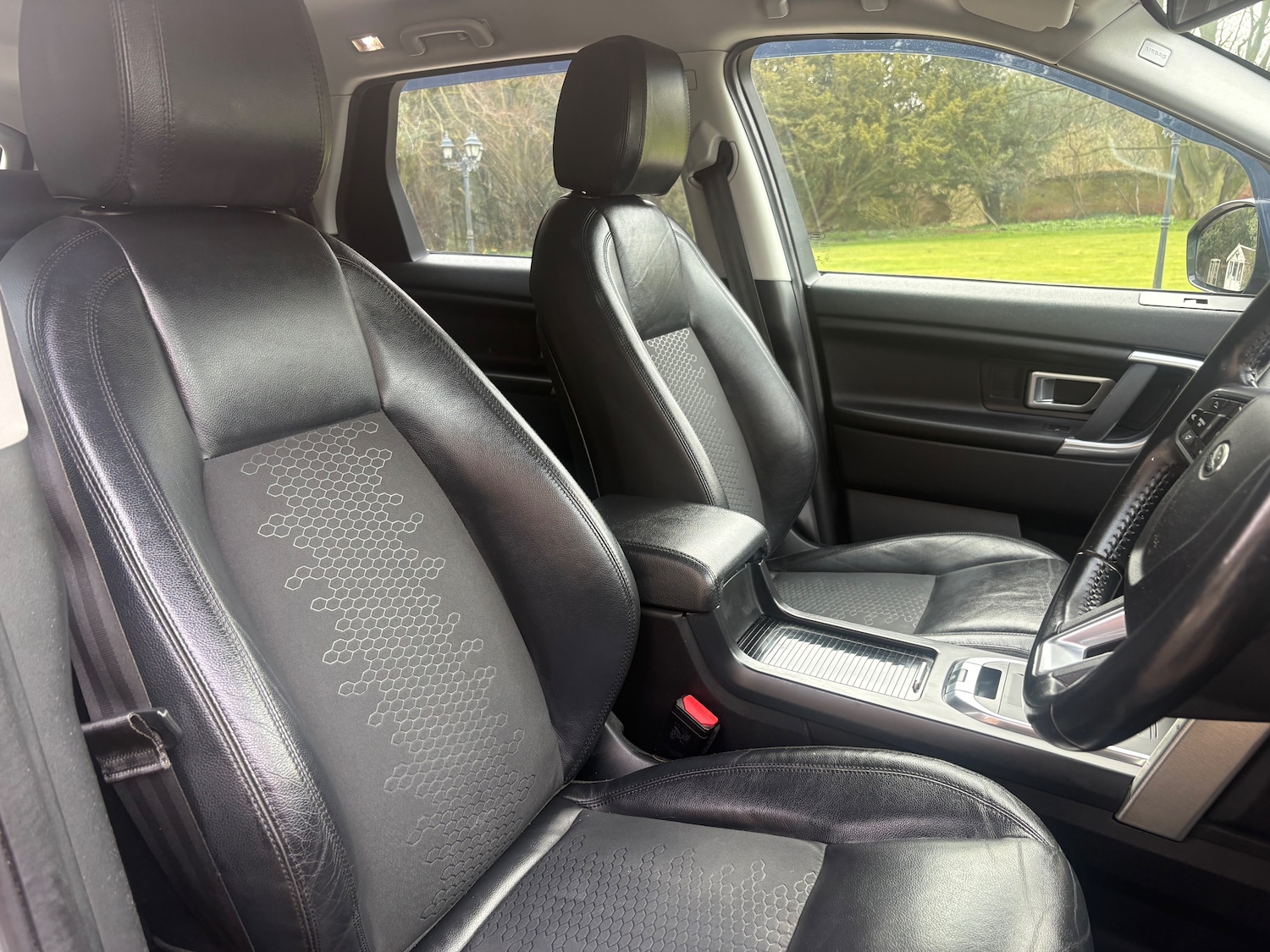 Used Land Rover Discovery Sport 2016 for sale - 77802539: Photo 11