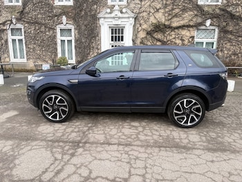 Used Land Rover Discovery Sport 2016 for sale - 77802539: Photo
