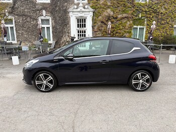 Used Peugeot 208 2016 for sale - 78409614: Photo