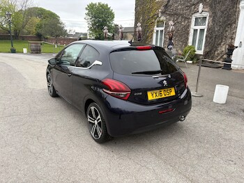 Used Peugeot 208 2016 for sale - 78409614: Photo