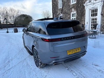 Used Land Rover Range Rover Sport 2024 for sale - 77104124: Photo