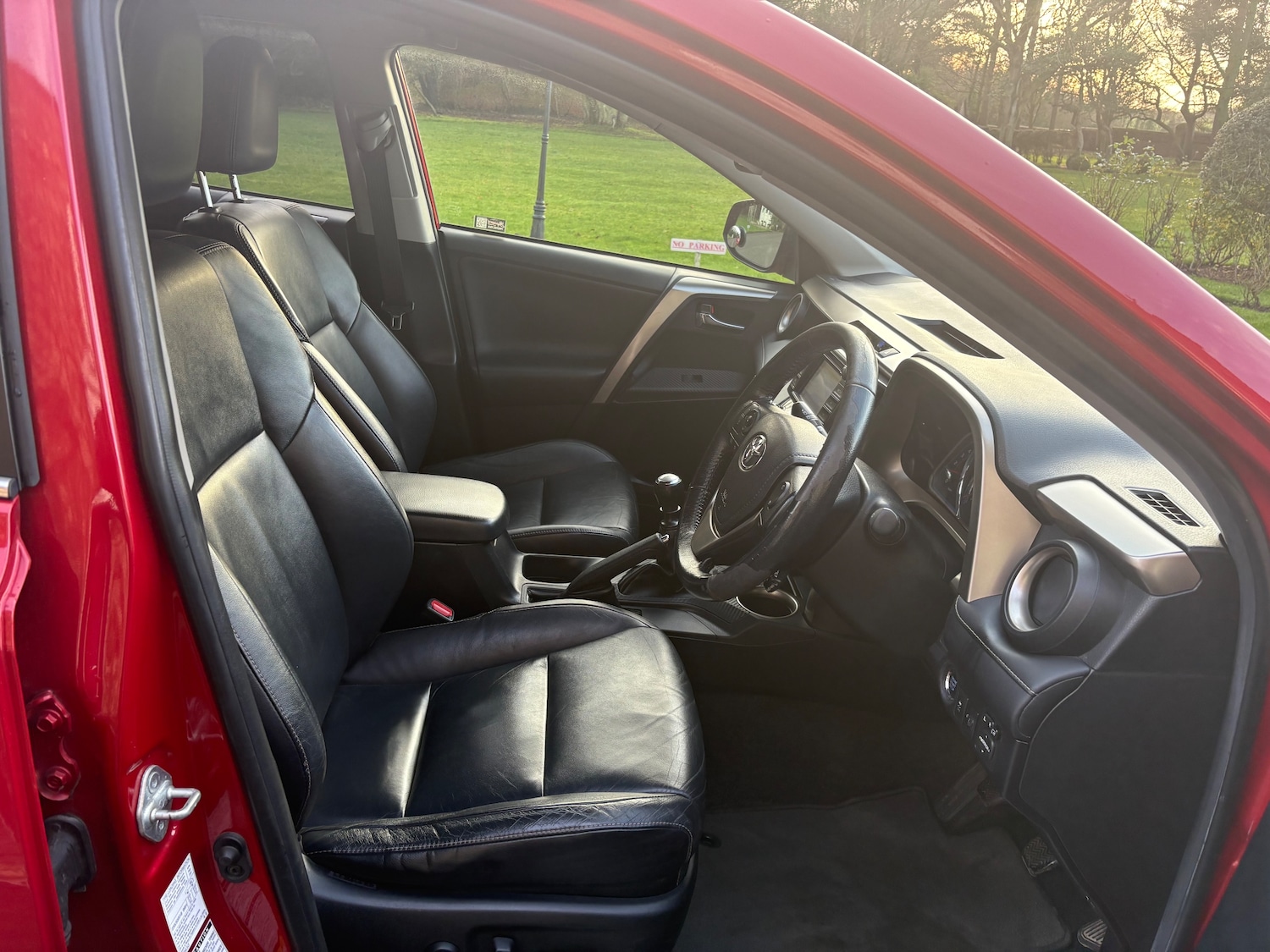 Used Toyota RAV4 2013 for sale - 77845477: Photo 6