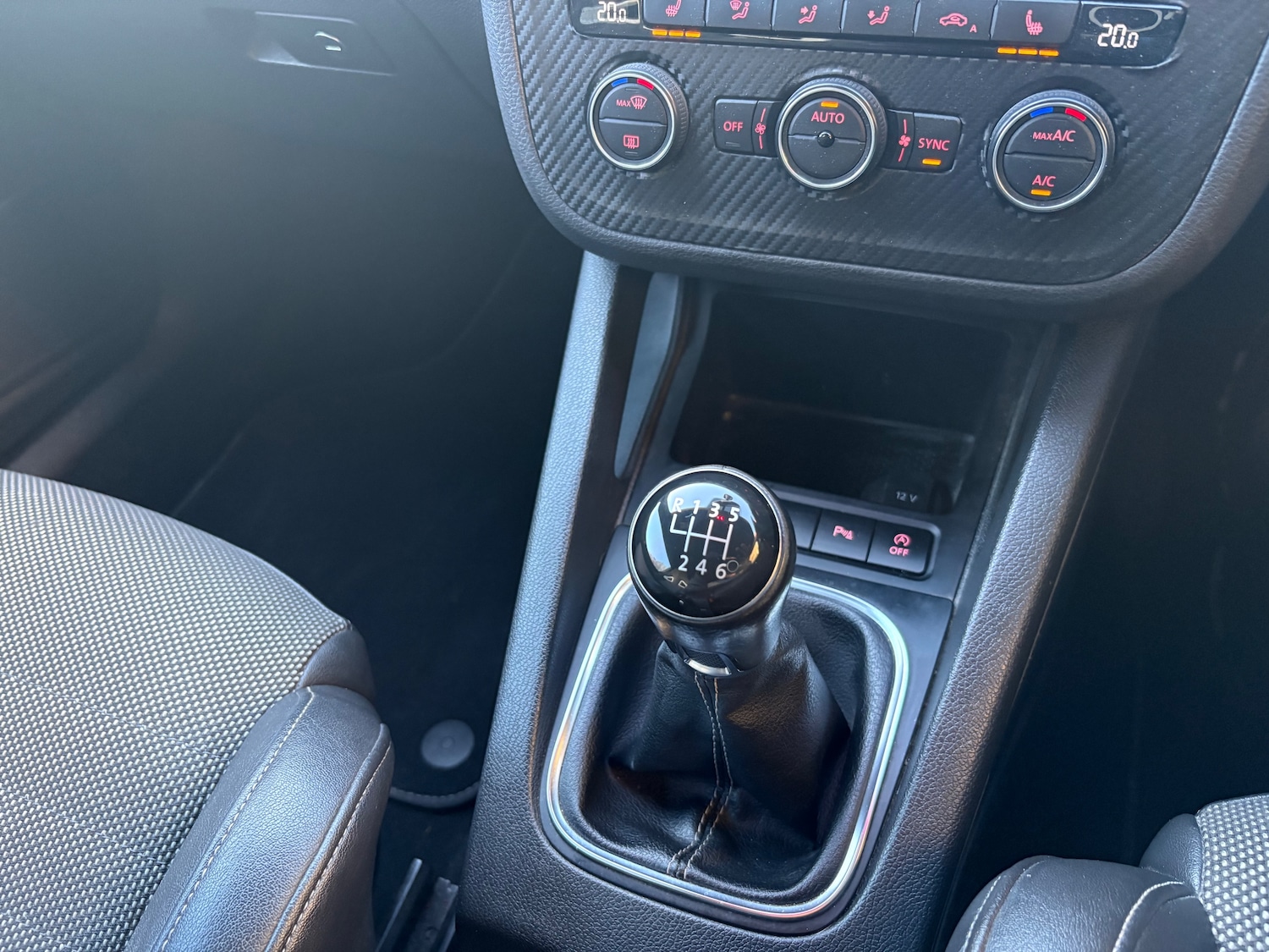 Used Volkswagen Scirocco 2014 for sale - 77106803: Photo 15