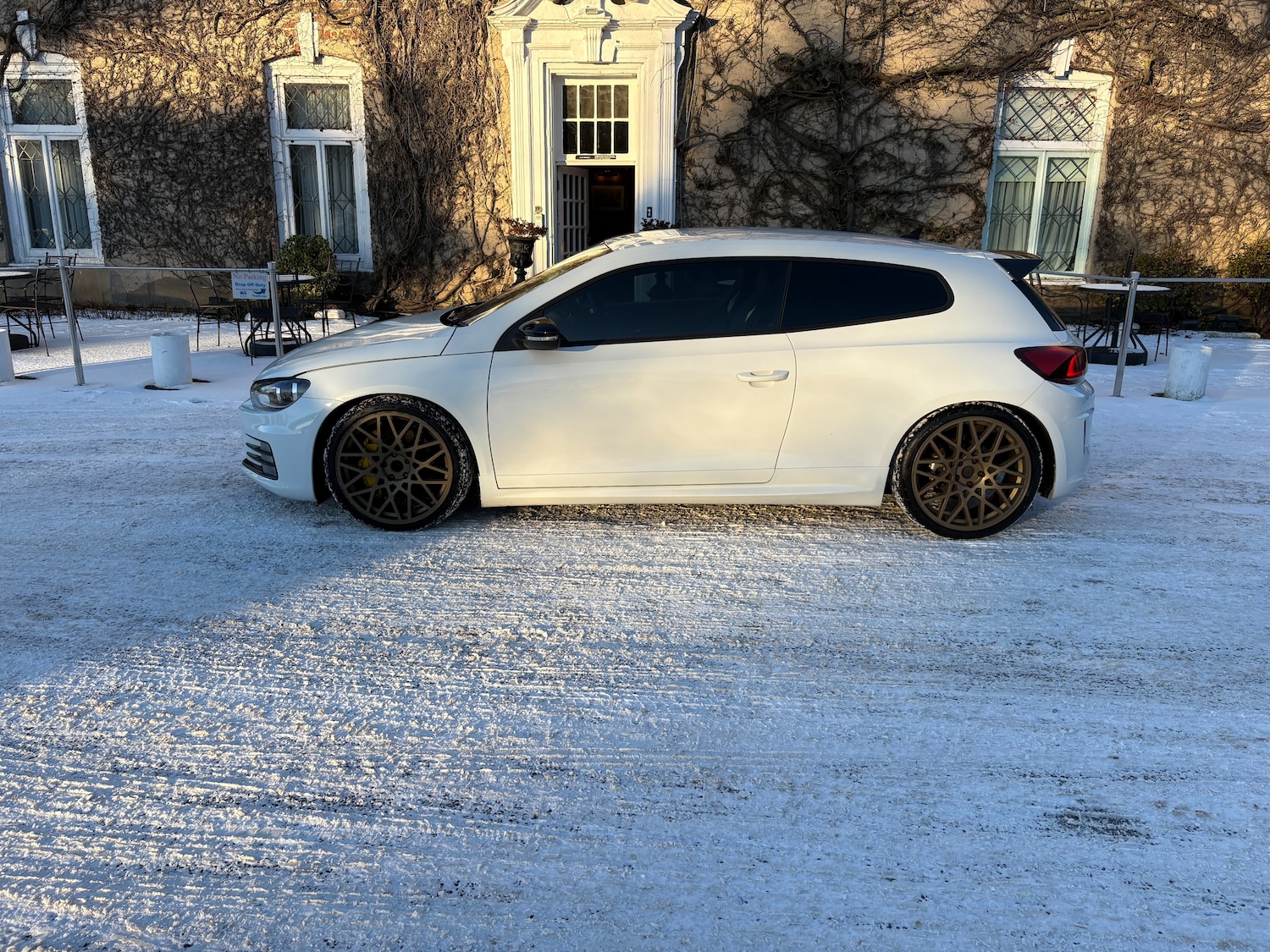 Used Volkswagen Scirocco 2014 for sale - 77106803: Photo 2