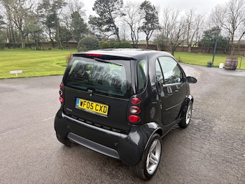 Used smart fortwo 2005 for sale - 77779433: Photo