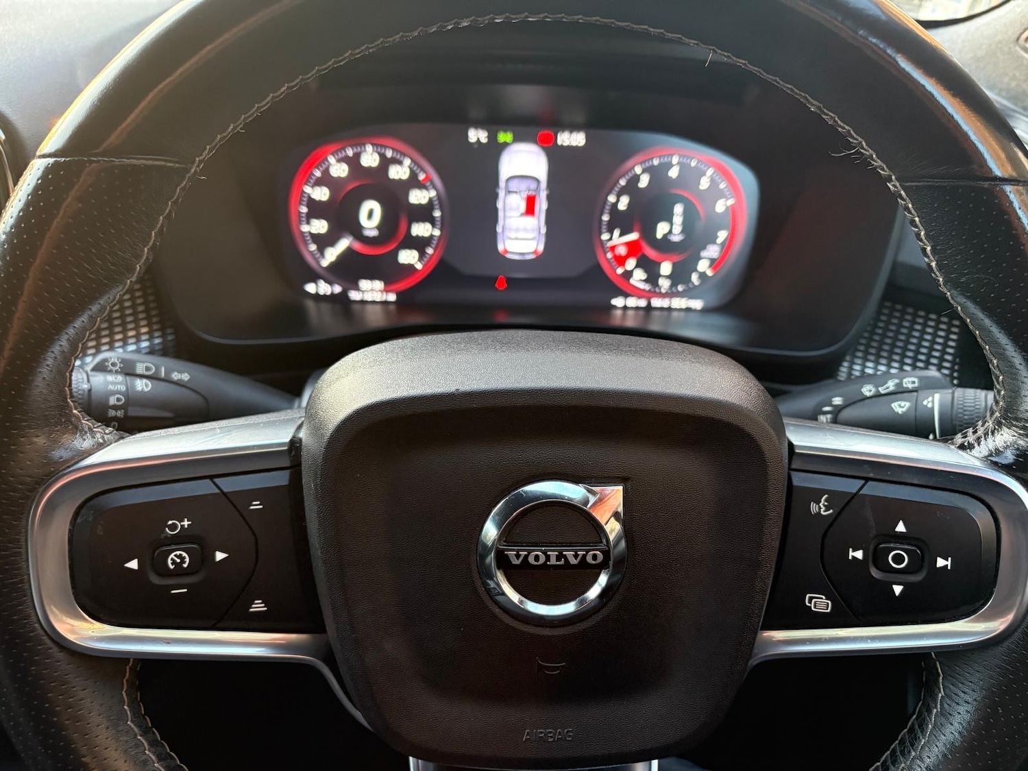 Used Volvo XC40 2020 for sale - 76961908: Photo 11