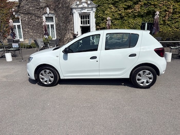 Used Dacia Sandero 2020 for sale - 79284251: Photo