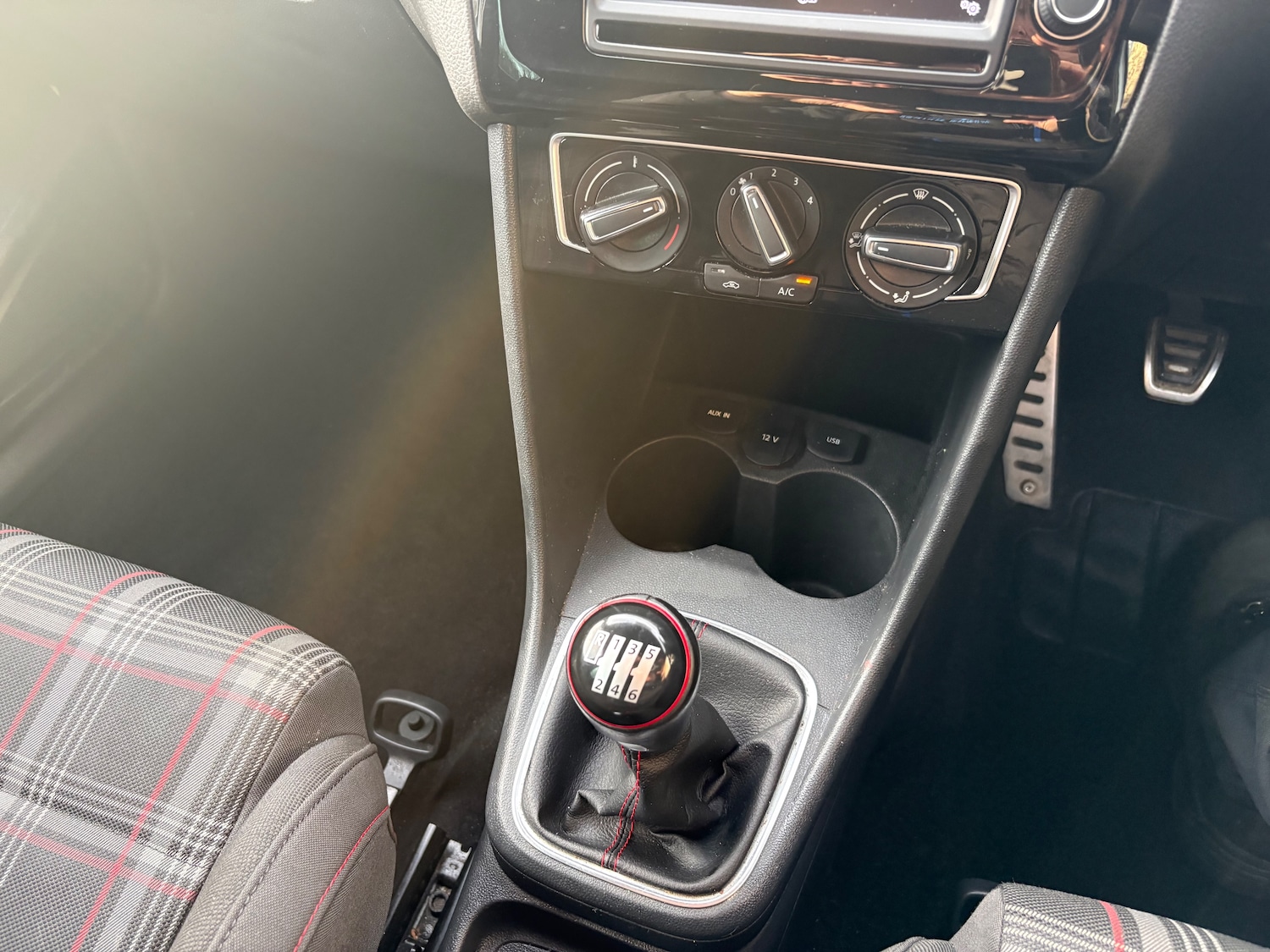 Used Volkswagen Polo 2015 for sale - 76961912: Photo 11