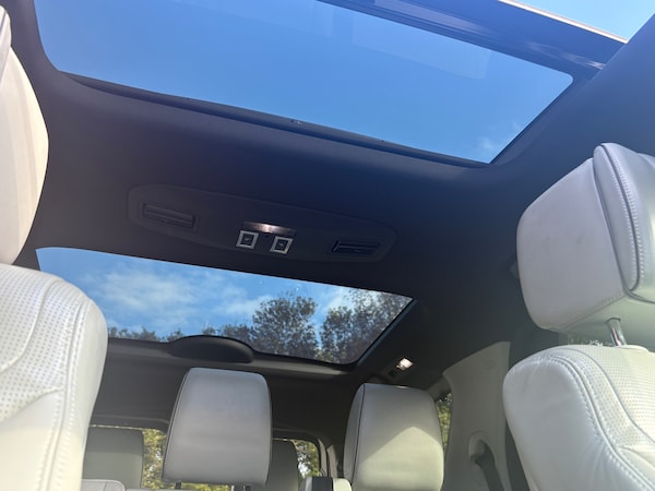 Used Land Rover Discovery 2018 for sale - 76287347: Photo 17
