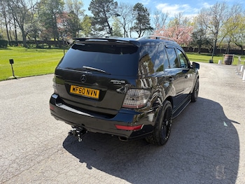 Used Mercedes-Benz M Class 2010 for sale - 78371790: Photo